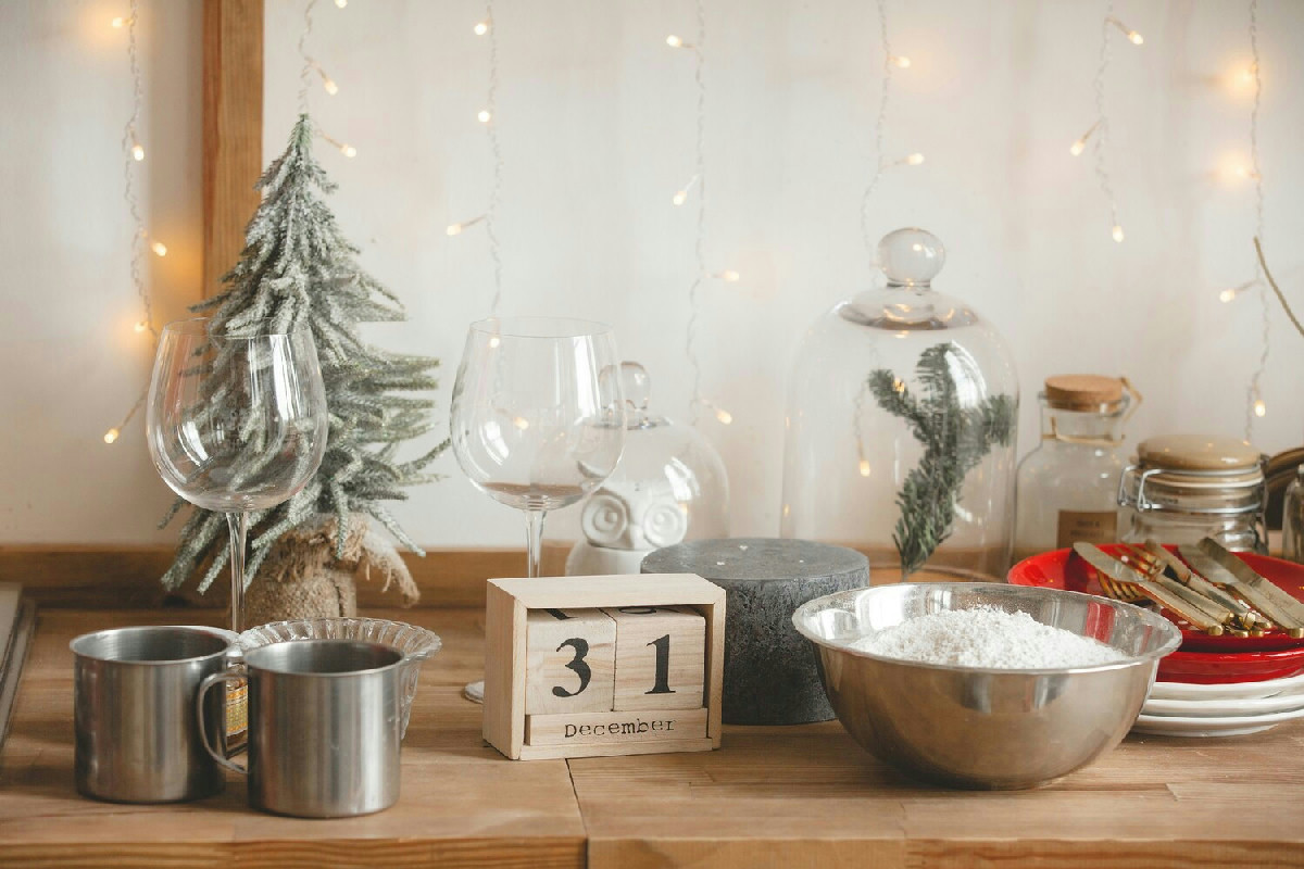 Organizzare la cucina durante le feste con strategie efficaci per gestire grandi pranzi con ordine e serenità