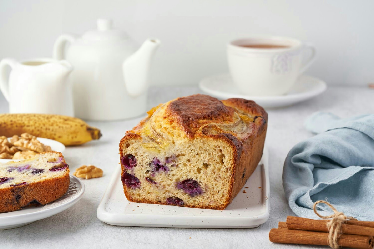 Il segreto del plumcake allo yogurt morbidissimo, ideale per una colazione gustosa e leggera